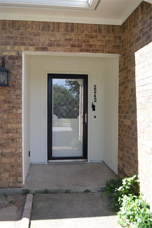 Building Photo - 2242 Roundrock Dr