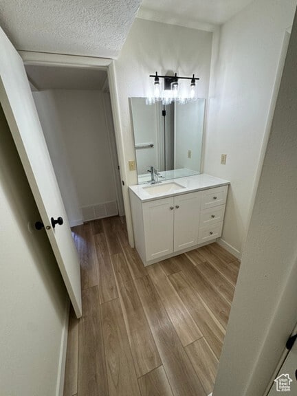 Foto del edificio - 5630 Meadow Ln