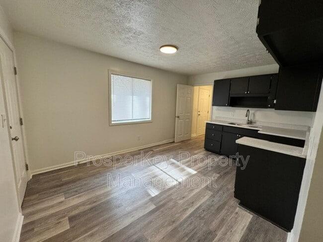 Foto del edificio - 4846 Maplewood Dr