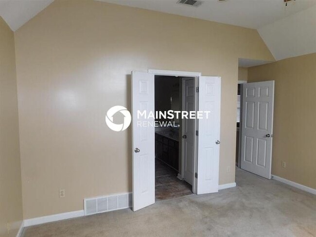 Building Photo - 3 Bedroom Pet-Friendly Home in Cordova, TN with Main Street Renewal