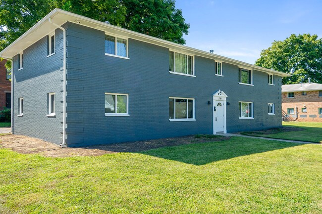 Building Photo - 109 Shepard St