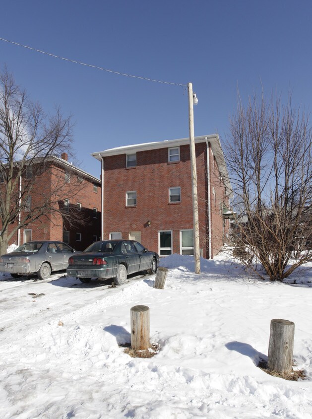 Primary Photo - 621 N 45th St