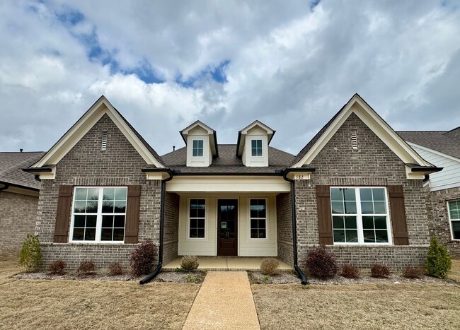 Photo - 582 Bolivar Dr House