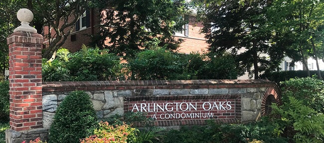 Photo - 104 N George Mason Dr Apartment