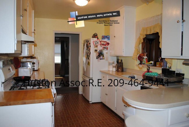 Foto del edificio - 2745 Telegraph Ave
