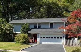 Building Photo - 49 Canoe Brook Pkwy