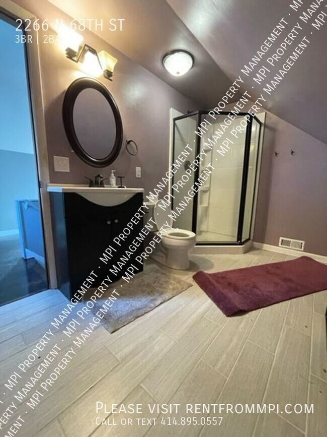 Building Photo - Beautiful 3 Bedroom Single Family Home Wau...