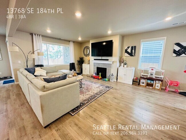 Foto del edificio - Renton - Updated 4 Bedroom / 2.5 Bath Home...