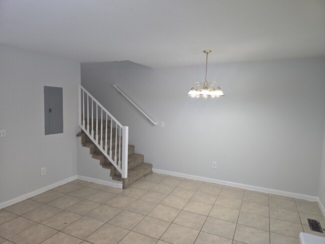 Building Photo - 106 Graycliff Ct