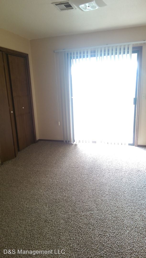 Foto del edificio - 10207 Shadowridge Dr