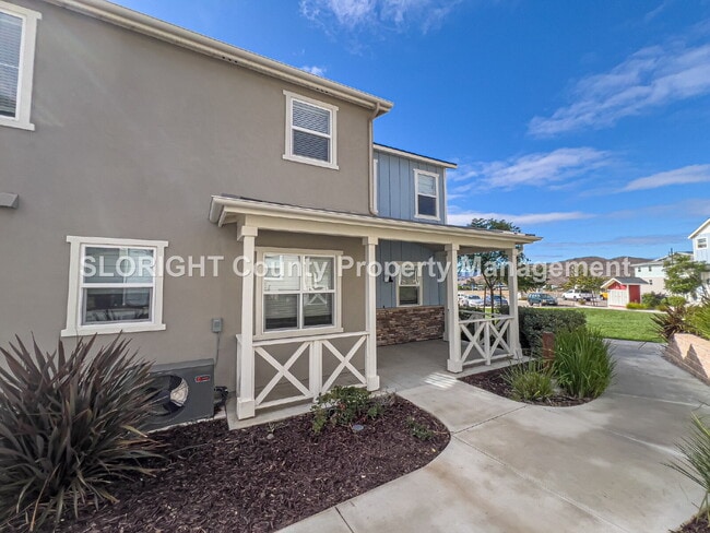 Building Photo - AVAILABLE NOW - 3 Bed/ 2.5 Bath Beautiful SLO Home