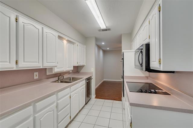 Building Photo - 411 E Alexander Ln