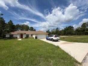 Building Photo - 8398 SW 138th Pl