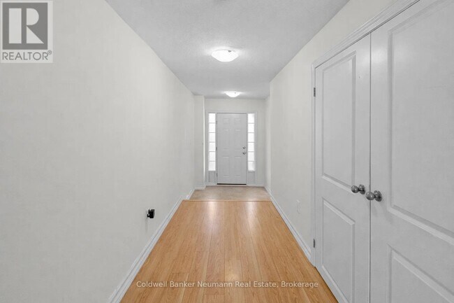 Photo du bâtiment - 88 Decorso Dr