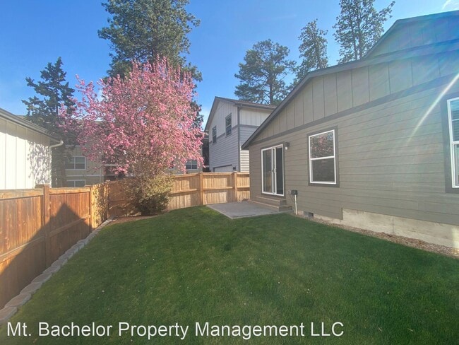 Building Photo - 3 br, 2.5 bath House - 61539 Aaron Way