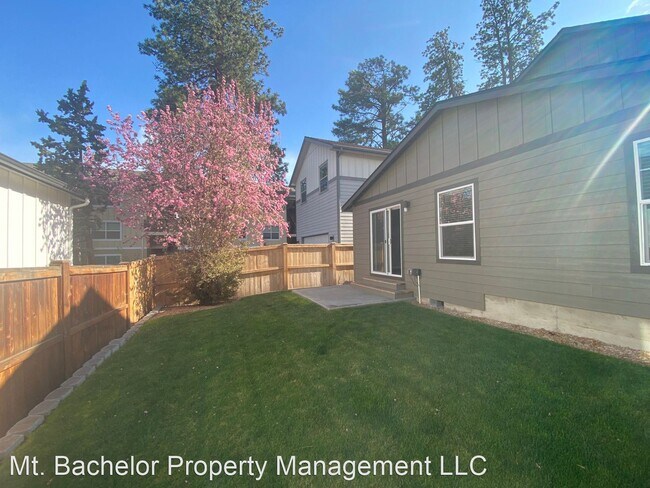 Foto del edificio - 3 br, 2.5 bath House - 61539 Aaron Way