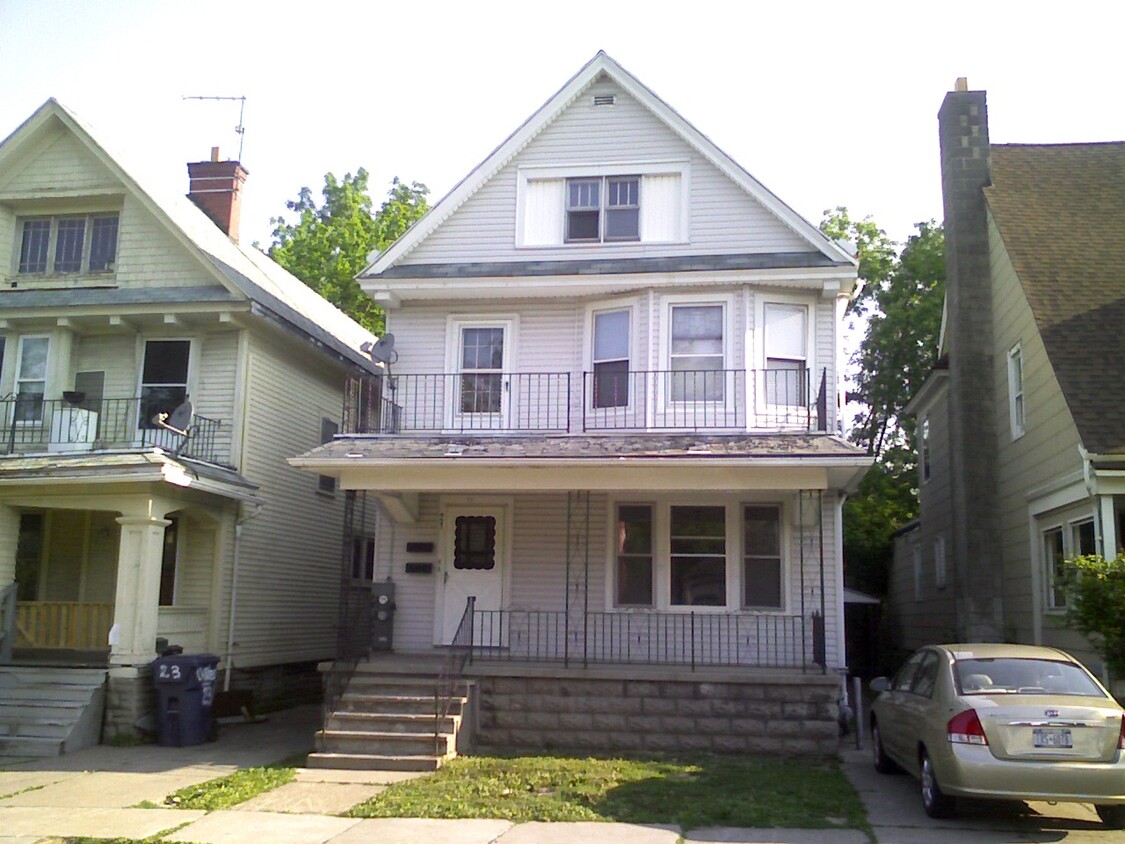 Primary Photo - 21 Custer St