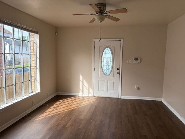 Building Photo - 3620 Clermont Dr