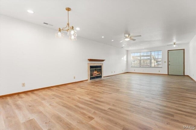 Building Photo - 132 Clinton Hill Dr