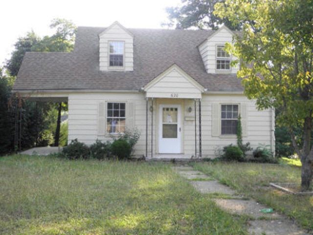 Primary Photo - 620 Forest St