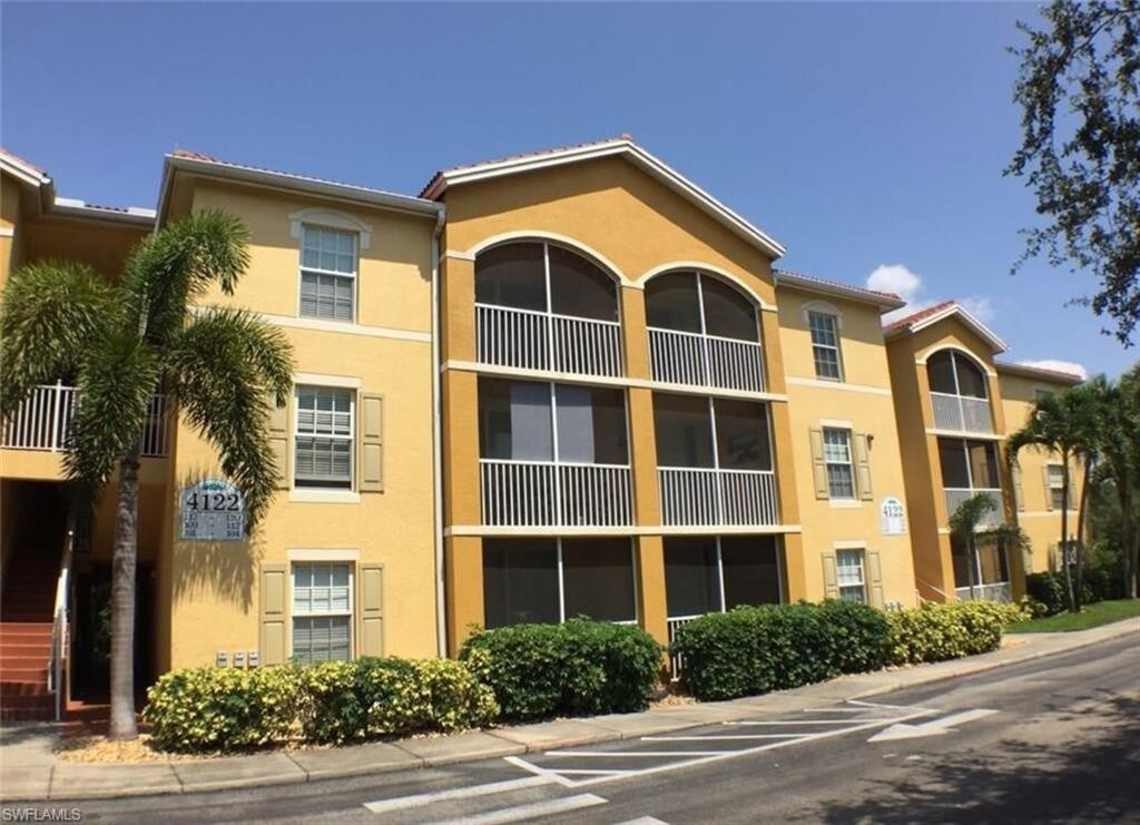 4105 Residence Drive Unit 704, Fort Myers, FL 33901 Apartment for