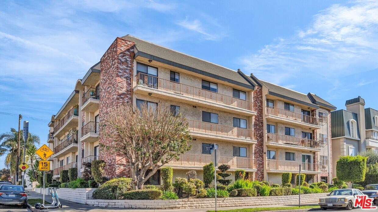 Foto principal - 1800 Colby Ave
