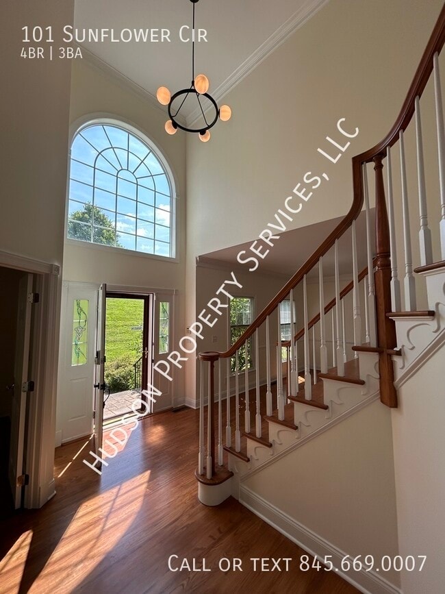 Building Photo - 101 Sunflower Cir