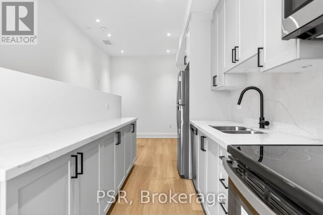 Building Photo - 57 Harriet St