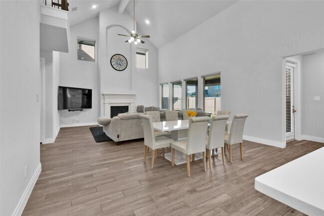 Foto del edificio - 28907 Ridge Valley Ct