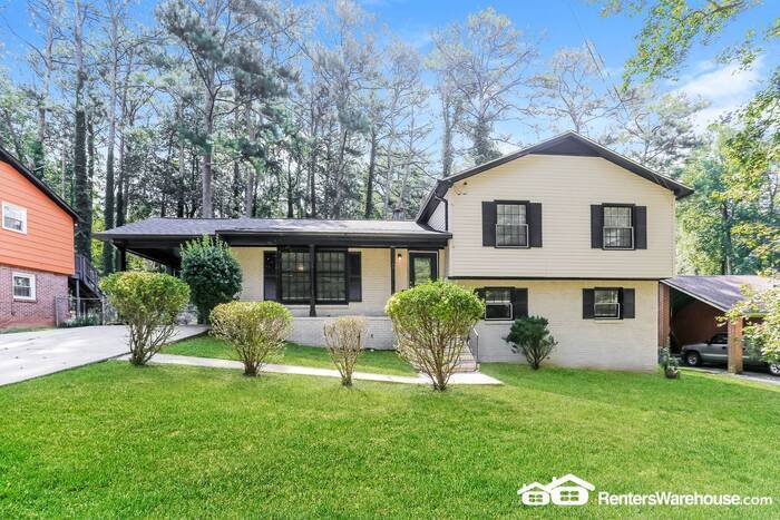 Primary Photo - Wonderful Home with tons of space