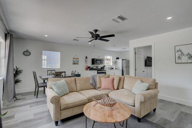 Foto del edificio - 27250 Shriver Ave