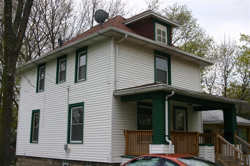 3 br, 1.5 bath House Holmes 917 South Homes House Rental in Lansing