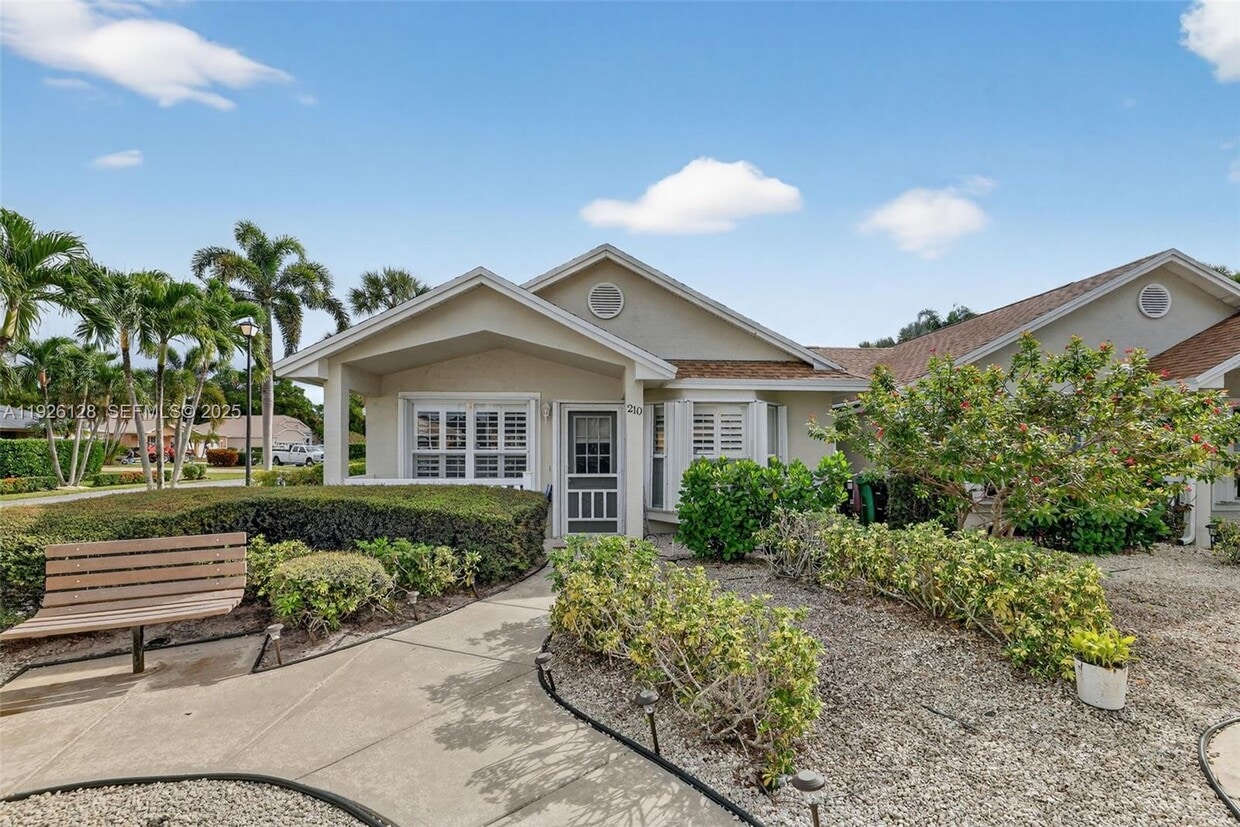 Foto principal - 210 NW Zanzibar Pl