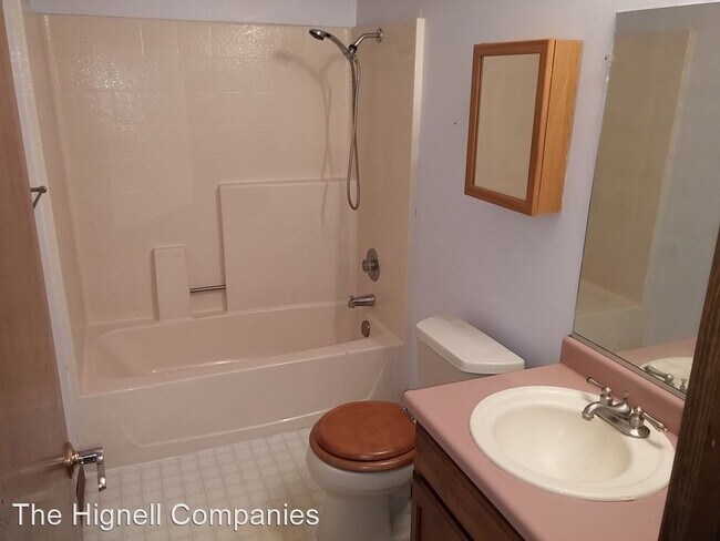 Foto del edificio - 3 br, 2 bath House - 1980 Mary Lake