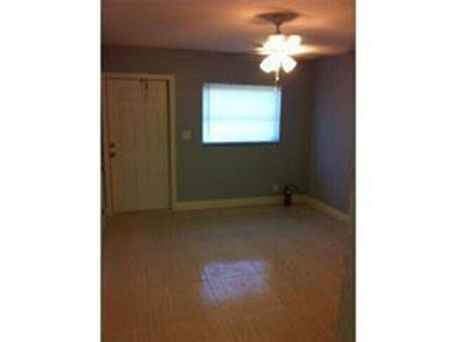 Foto del edificio - 4280 NW 31st Terrace