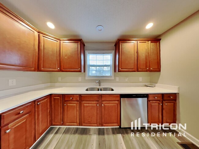 Foto del edificio - 750 Northview Dr