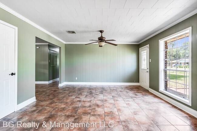 Building Photo - 3 br, 1 bath House - 115 Lindsey Circle