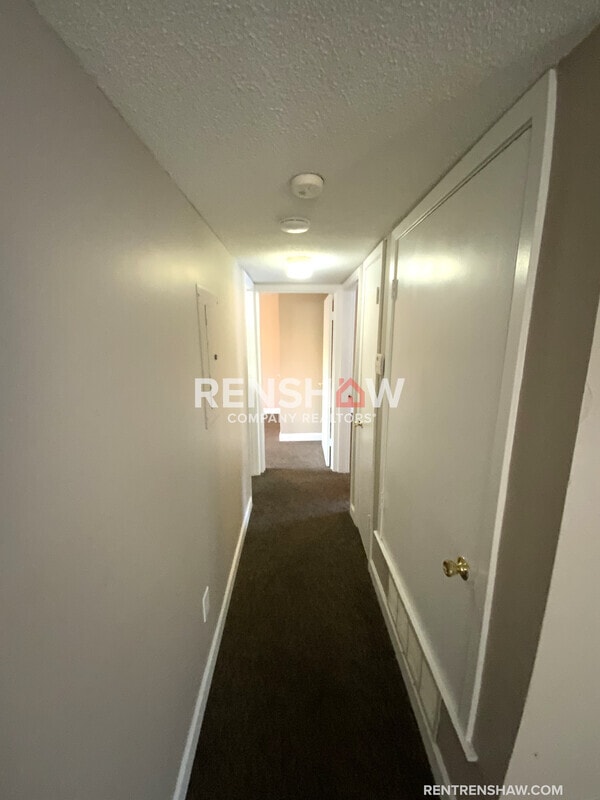 Building Photo - 142 Harrison Rd