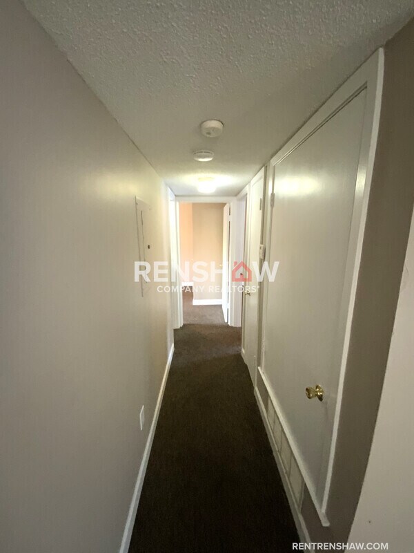Foto del edificio - 142 Harrison Rd