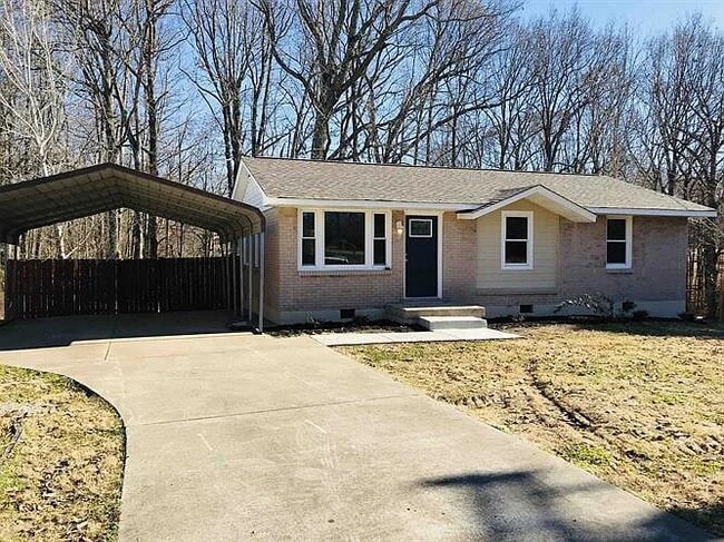 Building Photo - 407 Hazel Dr