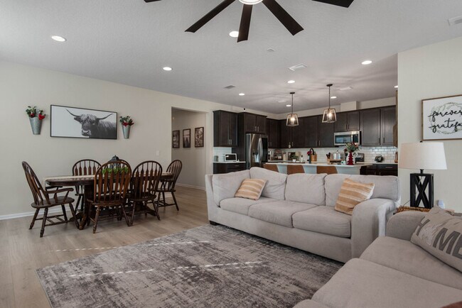 Building Photo - 143 Alderwood Pl