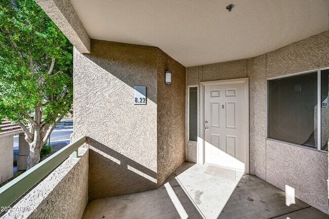 Foto del edificio - 1295 N Ash St