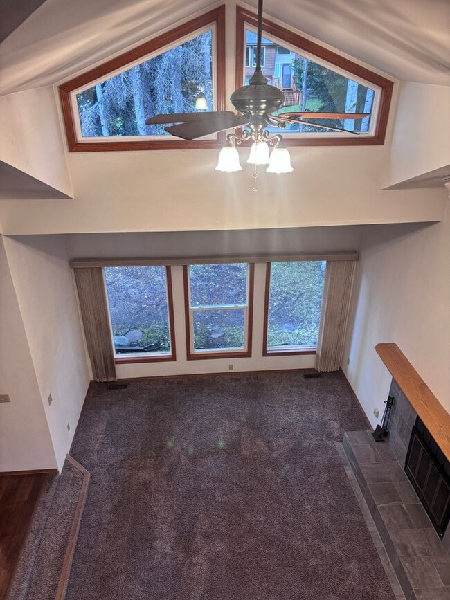 Foto del edificio - Wonderful Eagle River Home!