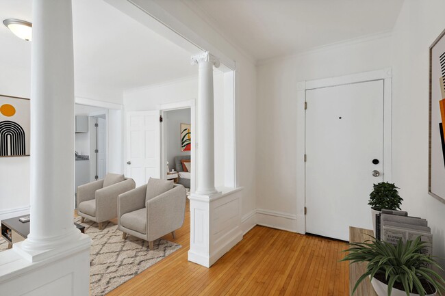 Building Photo - 1811 E 28th St