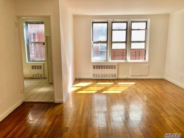 Primary Photo - 144-30 Roosevelt Ave