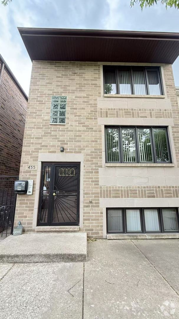 Building Photo - 455 W 37th St