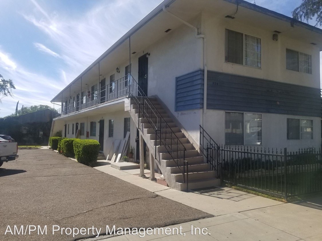 Primary Photo - 224 N Olive St