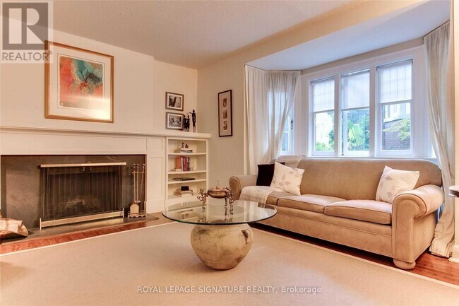 Photo du bâtiment - 313 Lonsdale Rd