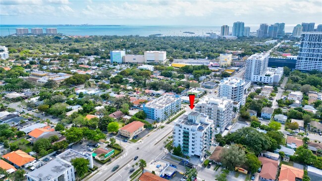 Foto del edificio - 2550 SW 27th Ave