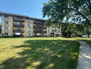Building Photo - 2226 S Goebbert Rd
